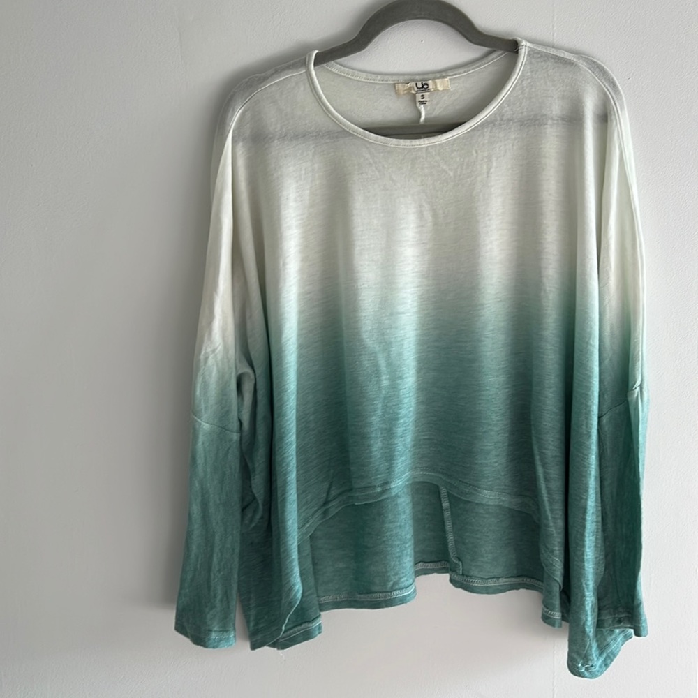 White / blue ombré long sleeve
